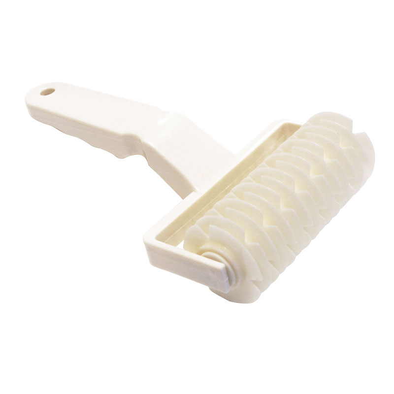 Spiral Pie Roller Docker with Plastic Handle Spiral Pie Roller Docker with Plastic Handle