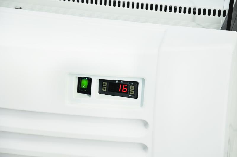 Refrigerated Floor Display Case with 360 L capacity